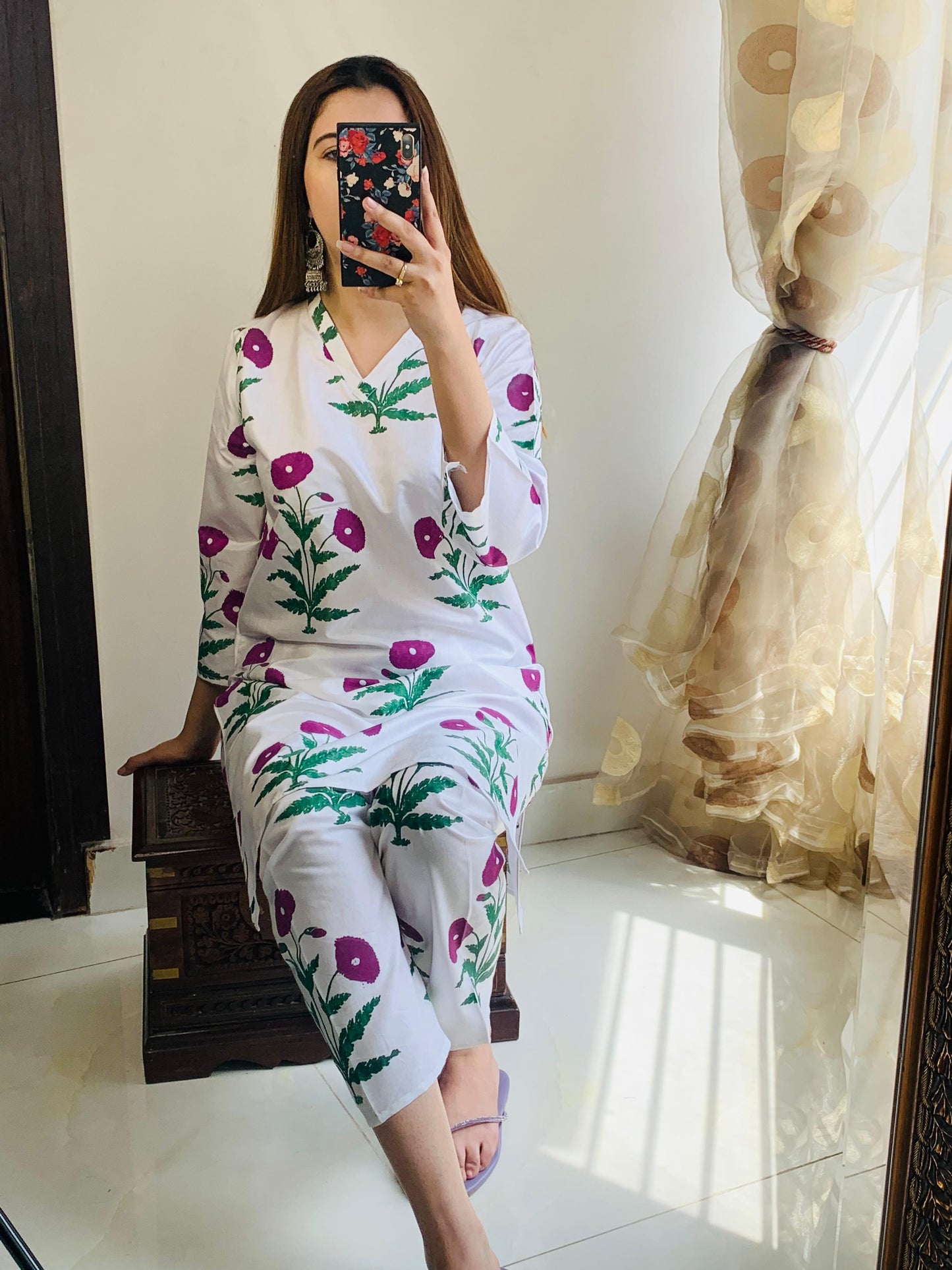 Floral Tulip print 2pc Stitched Arabic Lawn