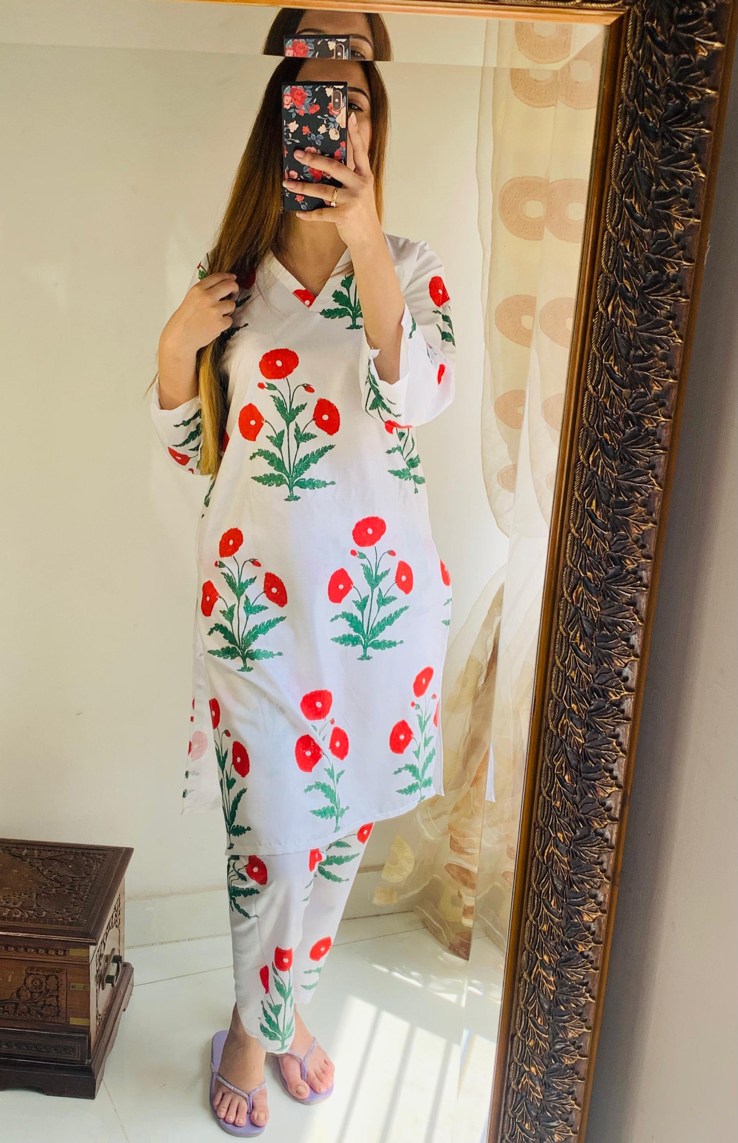 Floral Tulip print 2pc Stitched Arabic Lawn